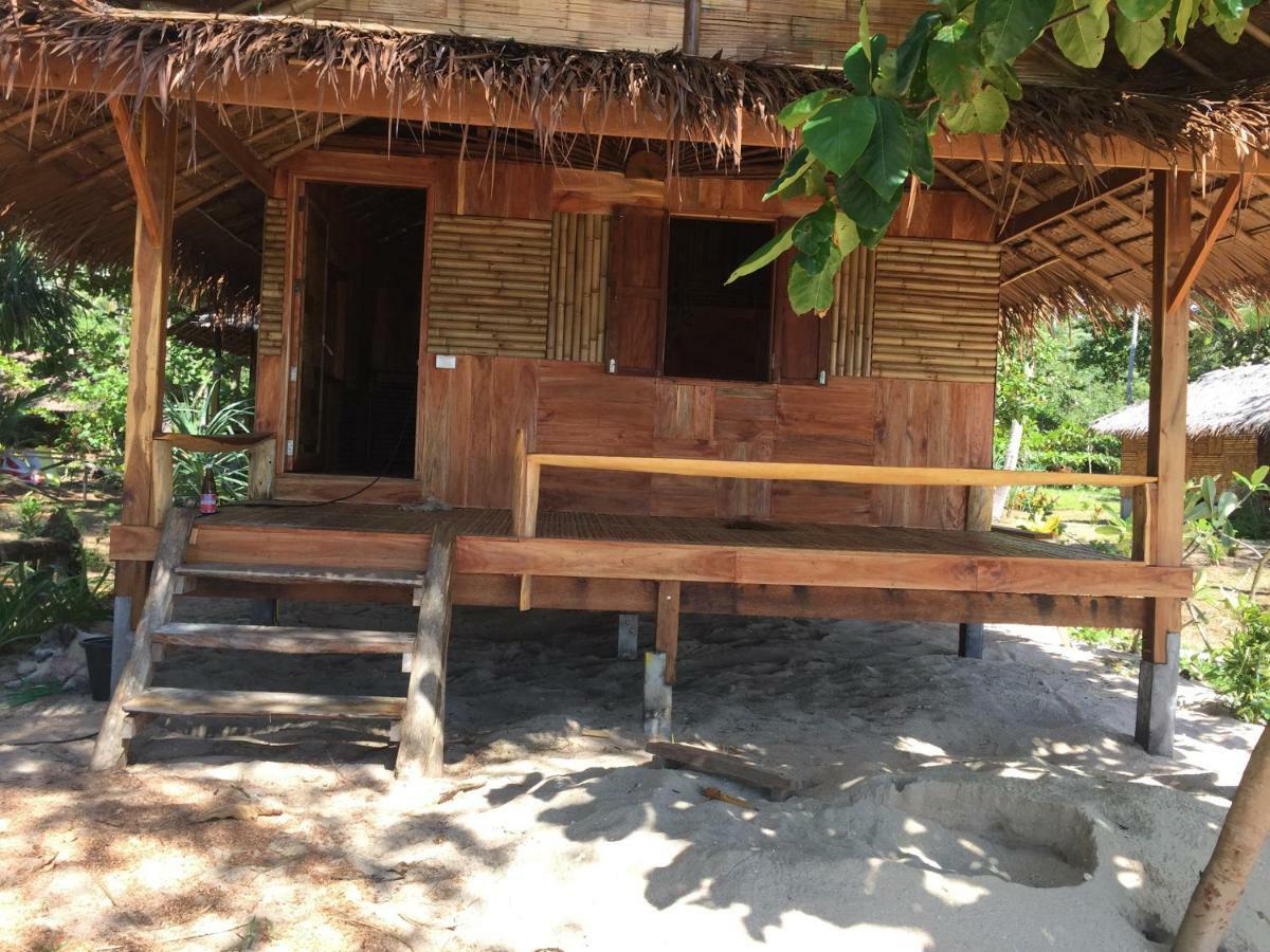 Отель Cocobar&Bungalow'Kohjum Кох-Юм Экстерьер фото