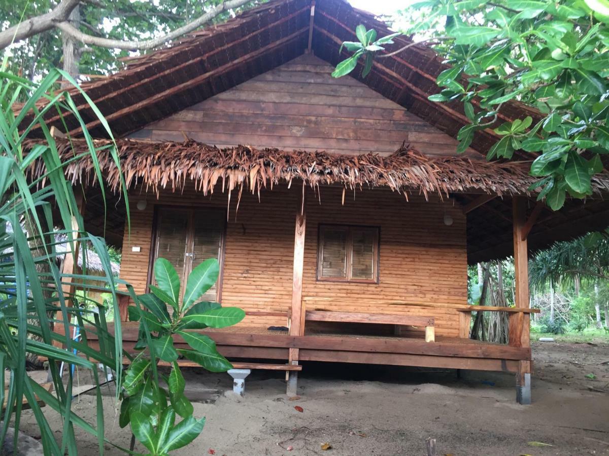 Отель Cocobar&Bungalow'Kohjum Кох-Юм Экстерьер фото